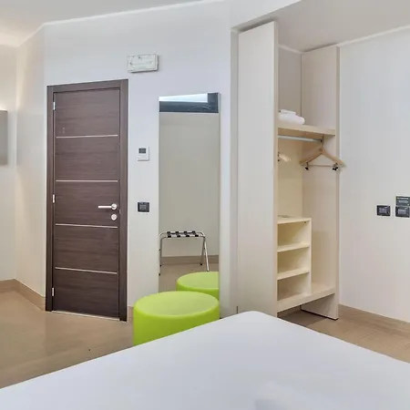 ホテル Camerlata 3*